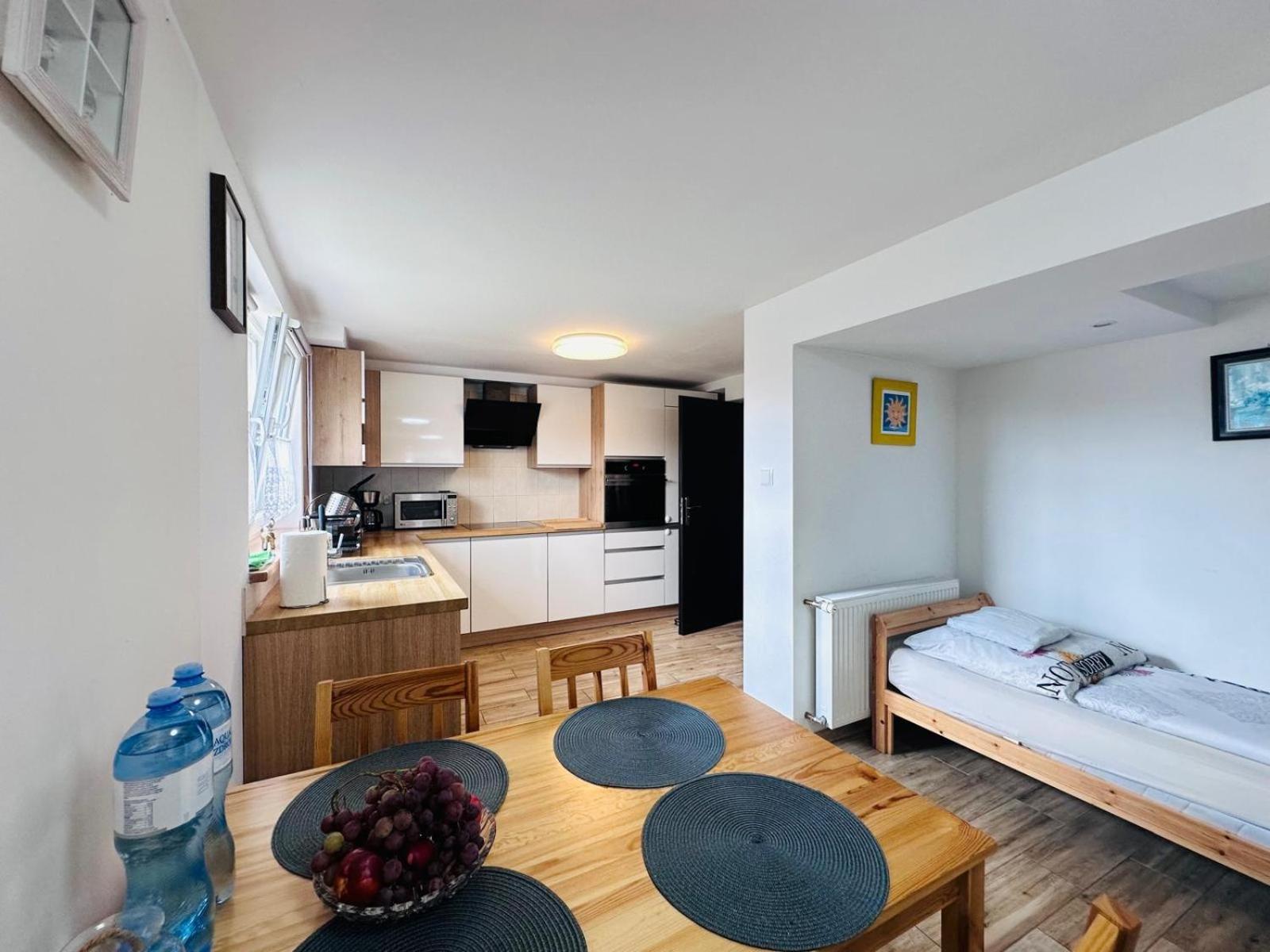 Apartament Bukowy Kłodzko Exteriör bild